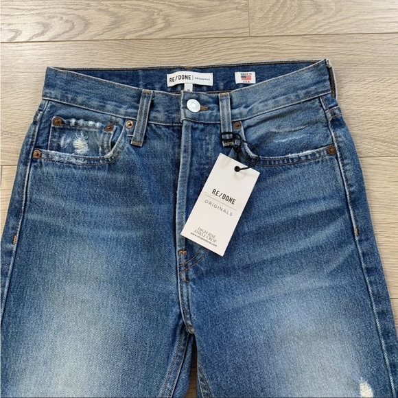 RE/DONE High Rise Ankle Crop Distressed Jeans in Square Destroy - Picture 5 of 10